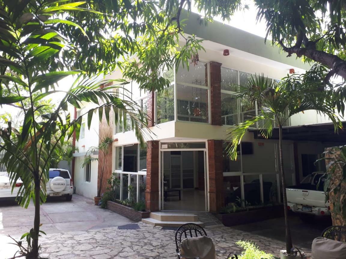 Hotel Alcaldeza - Garden House Maria Guadalupe Санто-Домінго Екстер'єр фото